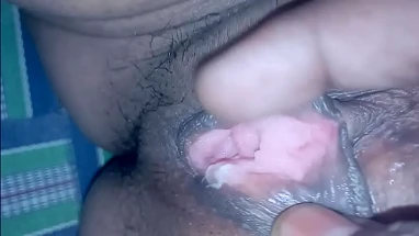 showing pussy of indian sexy women